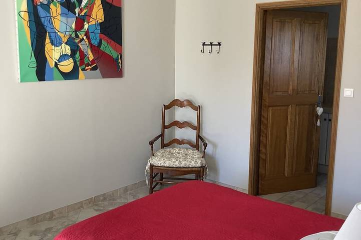 Location de vacances pour 2 personnes, avec terrasse et jardin à Robion - 3