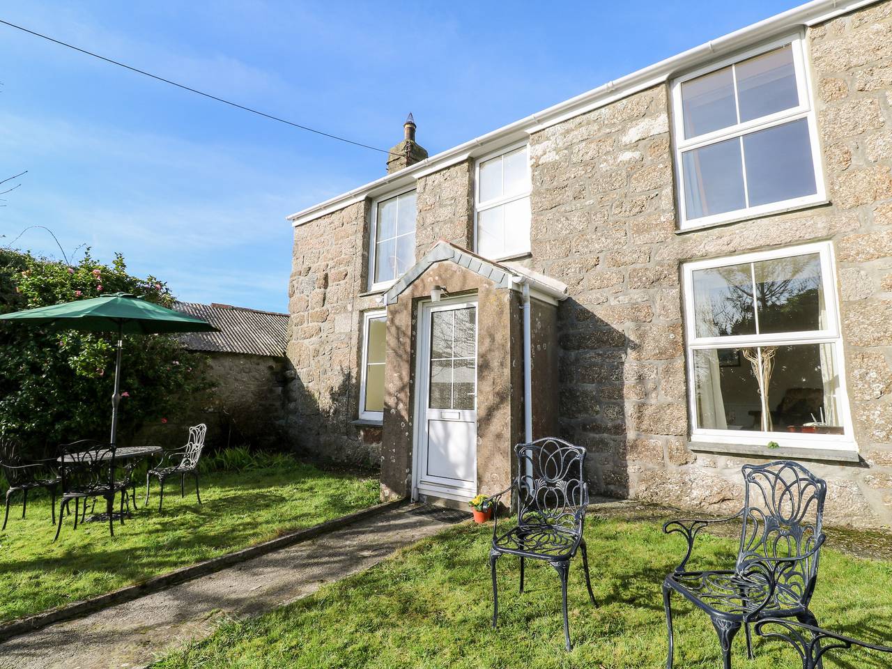 Bosworlas Farm House in Cornwall
