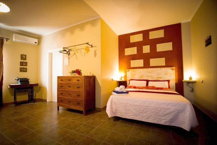 Chambre d’hôte pour 5 personnes, avec Balcon et Terrasse à Supersano
