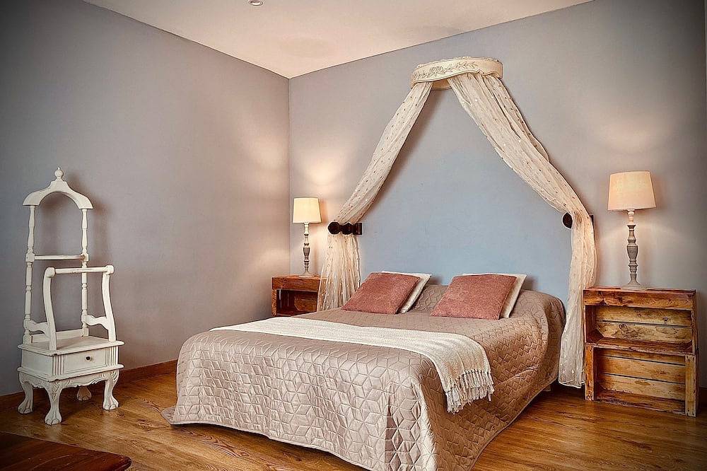 Appartement entier, Le Family Cottage du Brask et son lac Privé in La Motte-du-Caire, Région de Forcalquier