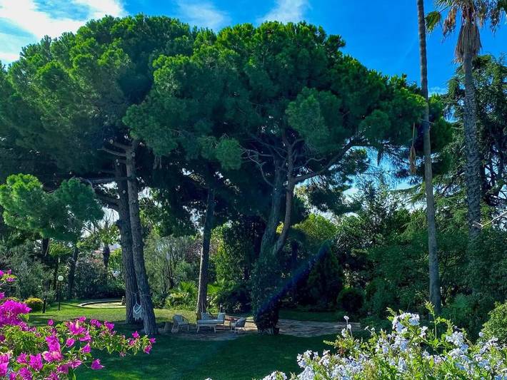 Location de vacances pour 24 personnes, avec jardin ainsi que vue et piscine à Cabrils - 3