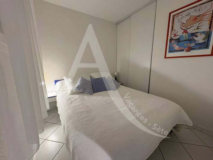 Gîte pour 6 personnes, avec terrasse dans Plage Lazaret - 3