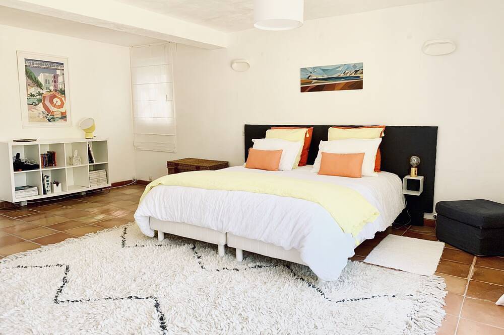 Provencal house, quiet and nature near Aix en Provence in Éguilles, Aix-en-Provence region