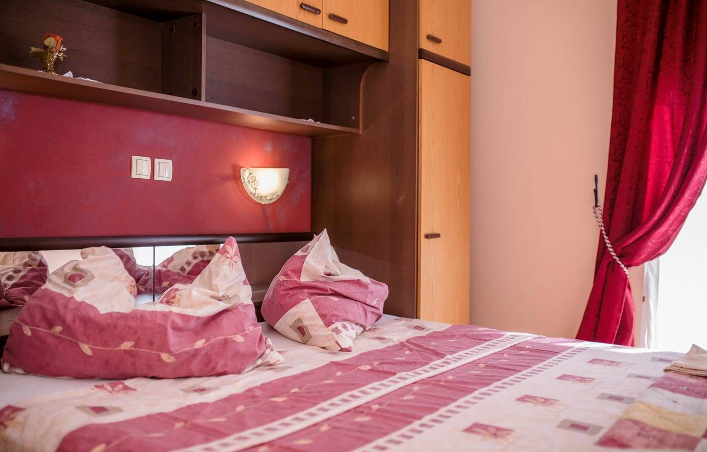 Ganze Wohnung, Apartment Red A3 mit zwei Schlafzimmern und Balkon
 in Supetarska Draga, Rab