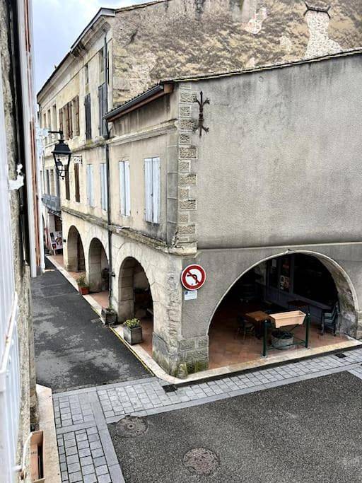 Gîte pour 2 personnes, avec vue, animaux acceptés à Monségur - 4