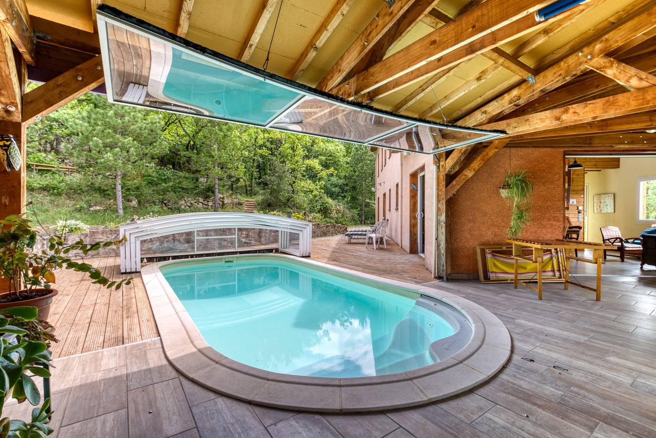 Chambre d’hôtes « Chambre Marissou » avec piscine partagée, terrasse et Wi-Fi in Soubès, Région de Lodève