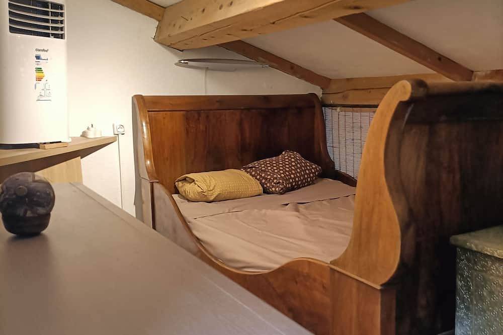 Le cabanon du Bien-être (meublé tourime classé 3*) in Solliès-Toucas, Region de Toulon