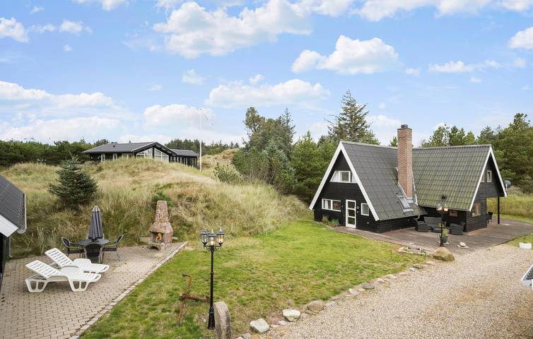 Feriehus for 8 personer, med sauna og hage i tillegg til jacuzzi - 1