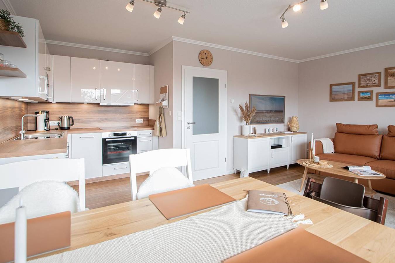 Ganze Wohnung, Fien un Moje - frisch renovierte Ferienwohnung mit Balkon. in Borkum