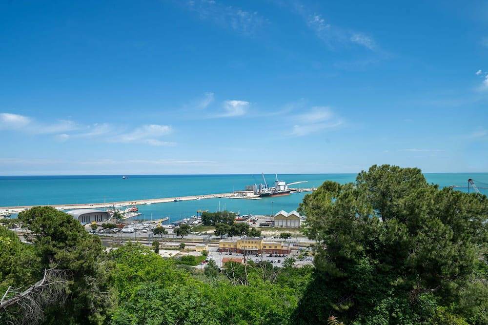 Ganze Wohnung, Herrliche Wohnung für 5 Personen mit Klimaanlage, Tv, Balkon und Haustiere erlaubt in Ortona, Ortona (Gemeinde)