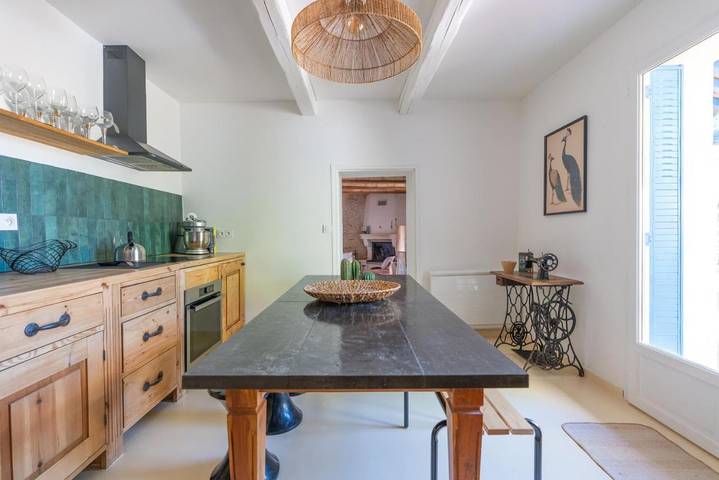 Location de vacances pour 4 personnes, avec vue et terrasse à Saint-Maximin (Nimes) - 3