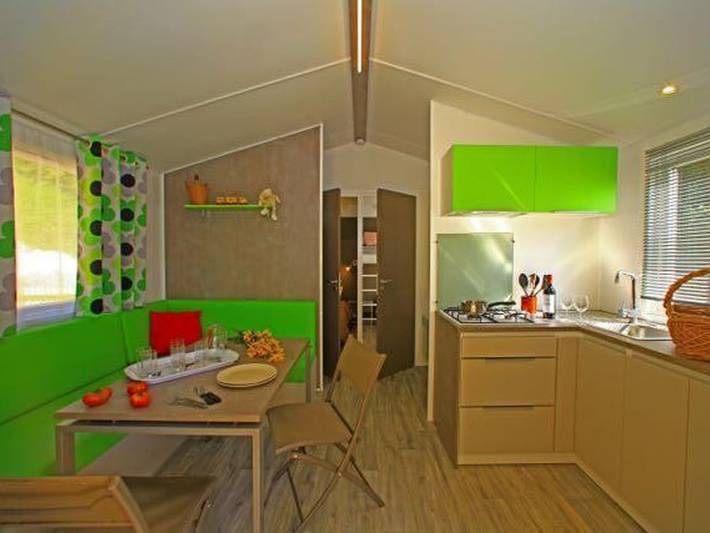 Mobil home pour 5 personnes, avec piscine à Saint-Amand-de-Coly - 2