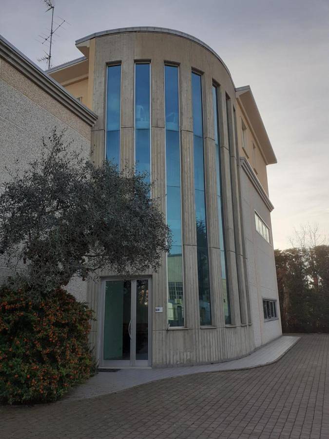 Appartamento per 5 persone, con Balcone e Terrazza nonché Piscina e Panorama a Maranello