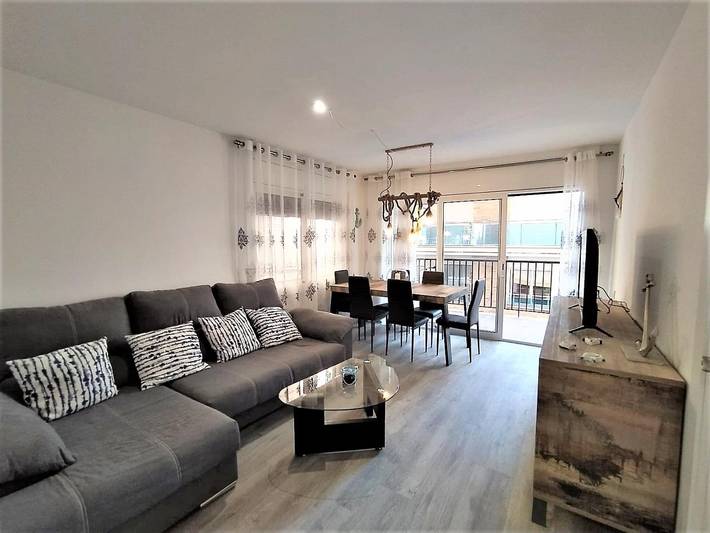 Location de vacances pour 9 personnes, avec Vue sur l’océan et Terrasse à Calafell