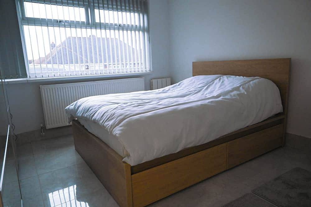 Instant Home in Luton, Chiltern Hills