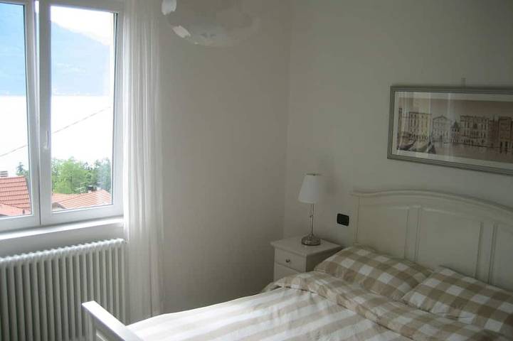 Ganze Wohnung, Schöne neue Wohnung mit Pool Atemberaubende Panorama-Seeblick in Santa Maria (Como), Comune di San Siro