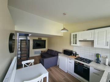 Gîte pour 4 personnes, avec vue ainsi que terrasse et jardin, adapté aux familles à Braine-l'Alleud