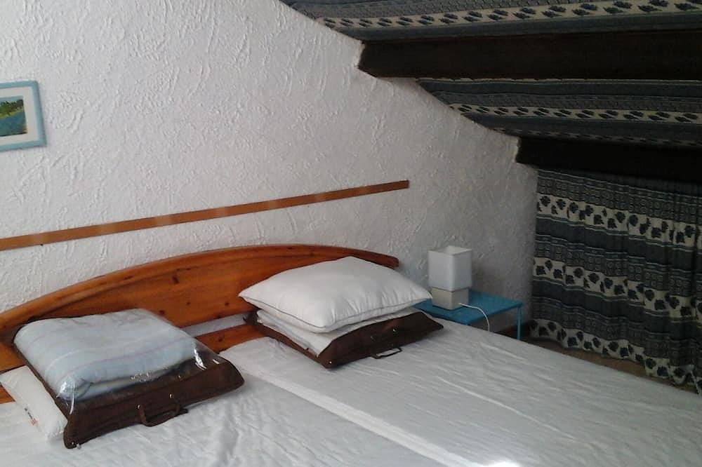 Maison Avec Caractère au Calme in Saint-Marcel-d'Ardèche, Privas