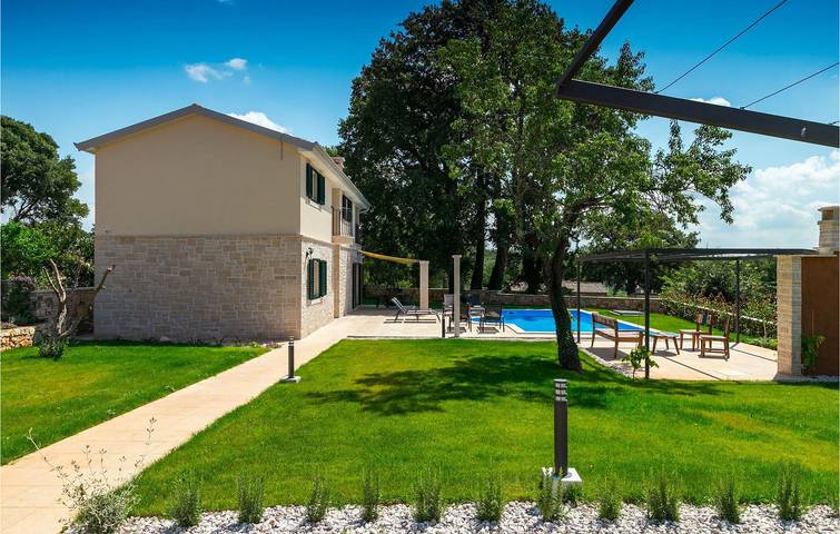 Ferienhaus für 6 Personen in Sinožići