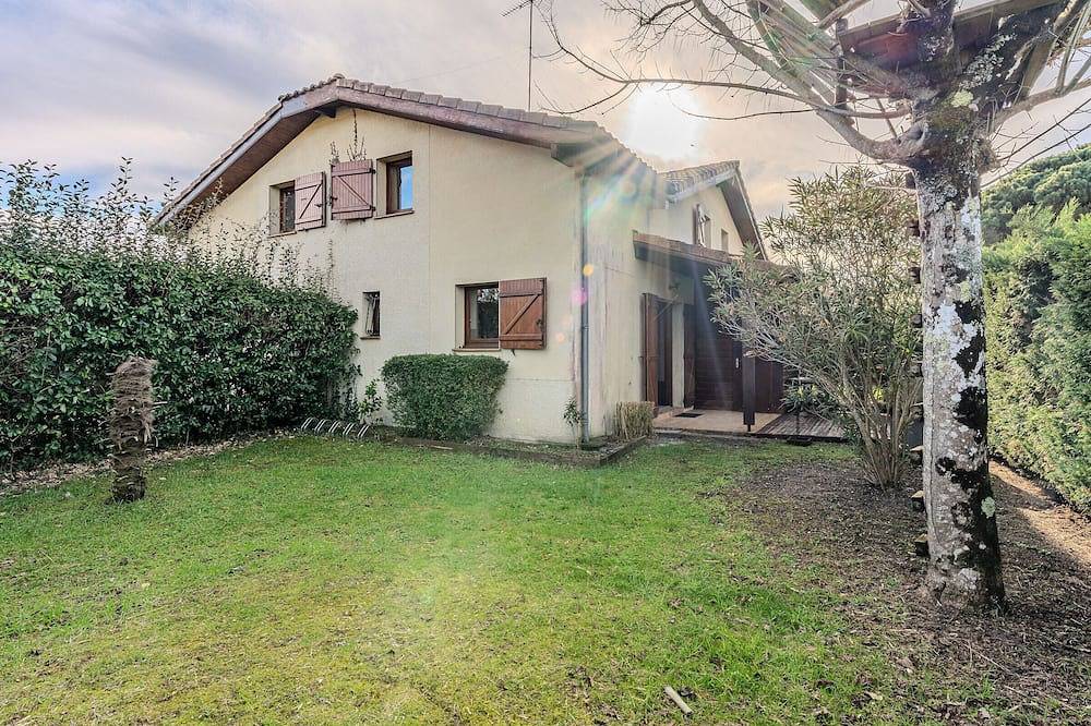 Doppelhaushälfte in Sanguinet, nahe dem See, mit Garten und Wlan in Sanguinet, Côte d’Argent