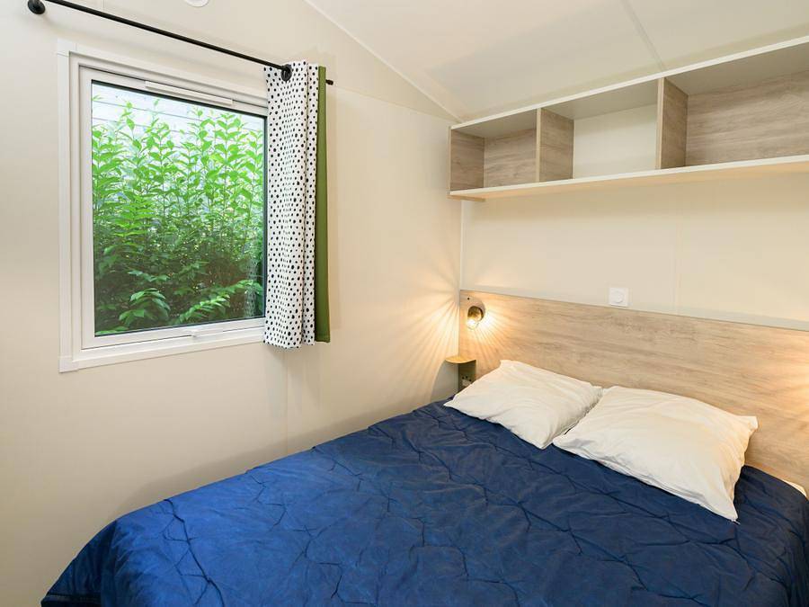 Flower Camping le Kergariou - Mobilhome 4 personas - Mobil-home Yvain Confort 27m² (2 habitaciones) + terraza cubierta + Tv / Zona peatonal 4 pers in Clohars-Carnoët, Côte de Cornouaille