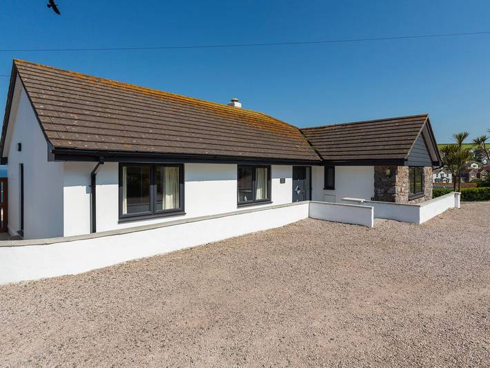 Cottage for 6 people, with Terrace and Garden as well as View in South Devon