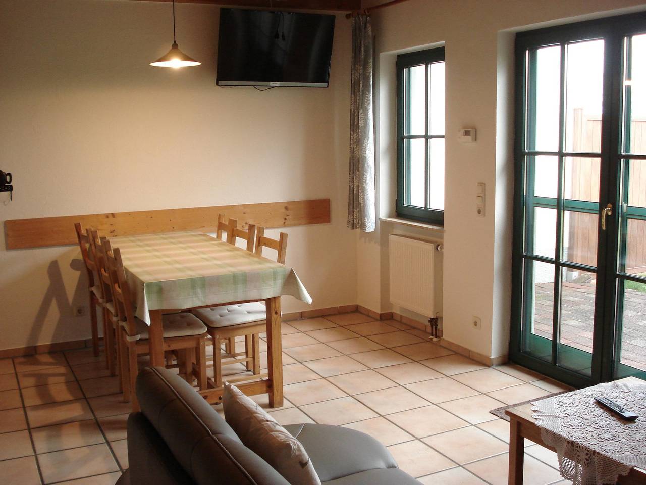 6-Bett-Ferienhaus Eifelzeit 24, 2x Dusche/Wc in Üxheim, Eifel Volcánica