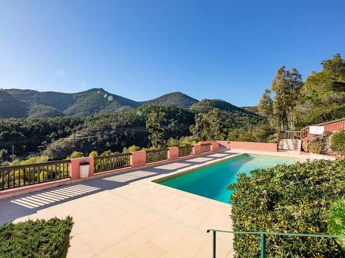 Gîte pour 4 personnes, avec piscine dans Massif de l'Esterel - 4