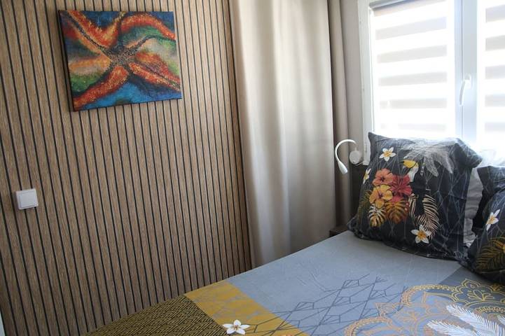 Joli  Mobil home avec une terrasse équipée à 7 Km des plages in Puget-sur-Argens, Côte méditerranéenne (France)