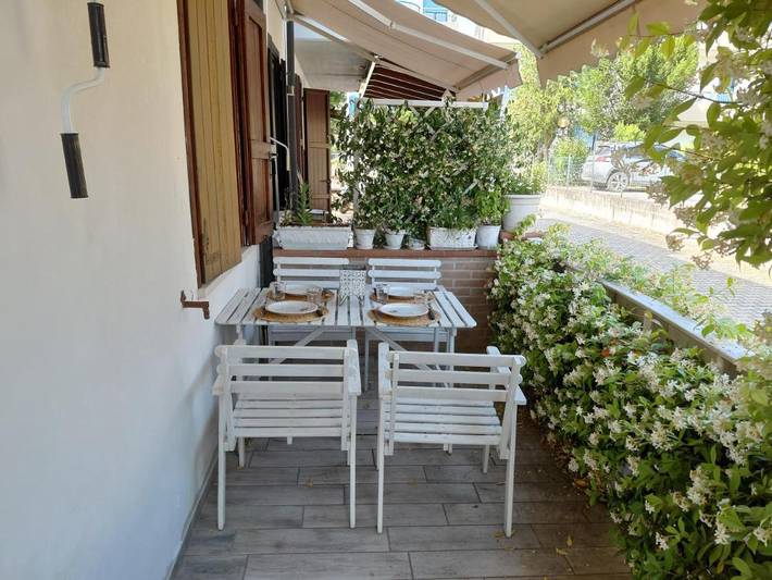 Apartamento de vacaciones para 13 personas, con vistas además de balcón y jardín - 1