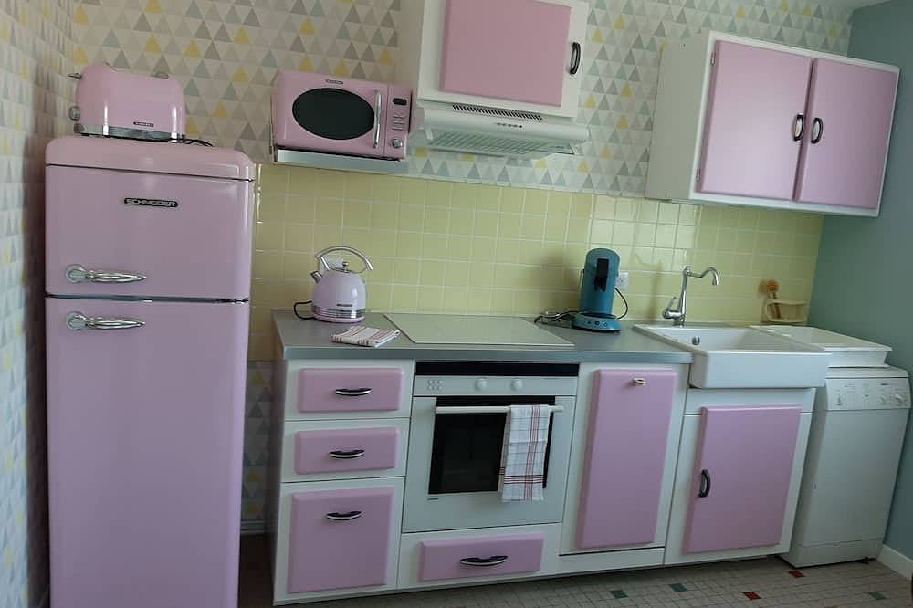 Apartamento entero, What if you went back to your grandparents? in Châtelguyon, Parque Natural Regional Volcans d'Auvergne