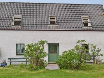 Vacation Rental for 4 Guests in Loch Hourn, Highlands, Picture 1