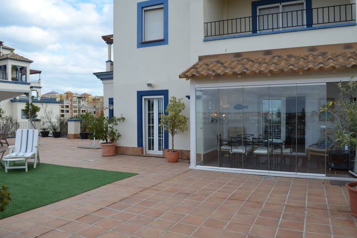 Ganze Wohnung, Ferienwohnung für 5 Personen mit Terrasse in Isla Canela, Ayamonte