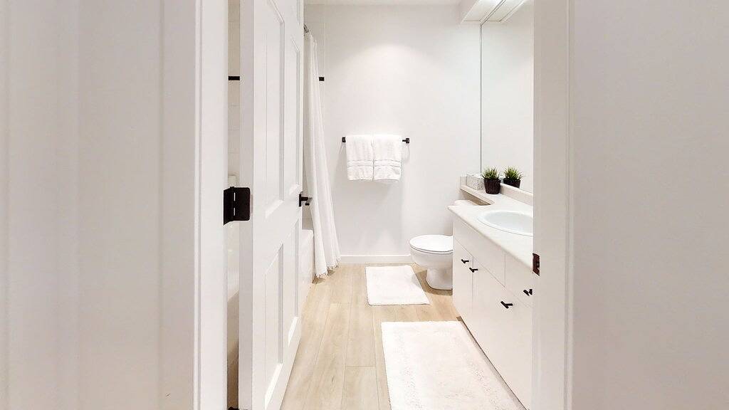 Ganze Wohnung, Updated Modern 2 Bedroom Condo on Blueberry Hill Community with a View in Whistler, Whistler Blackcomb