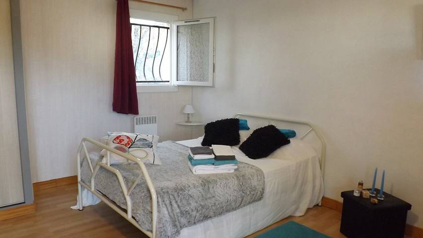 Gîte pour 2 personnes, avec jardin à Vitrac