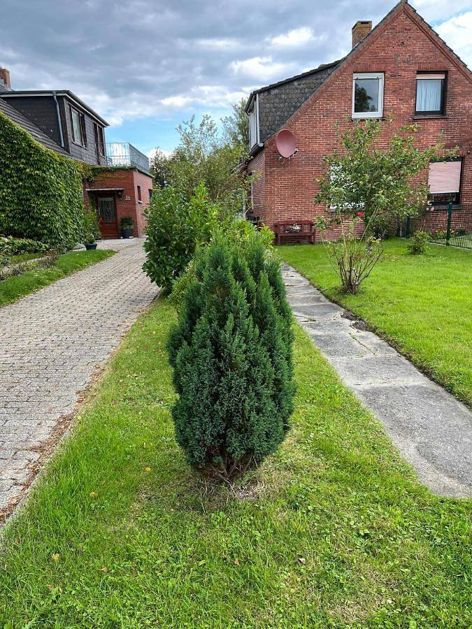 Ferienhaus für 3 Personen, mit Terrasse und Garten sowie Ausblick in Jemgum