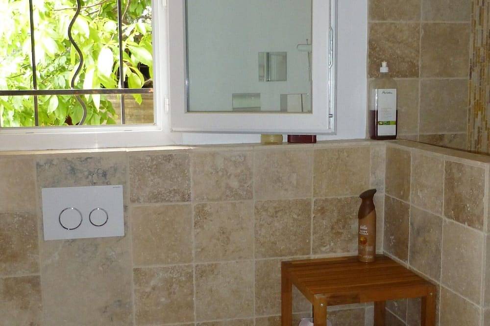 Alquiler Cottage contemporánea: la propiedad arbolada, piscina privada, Vista Luberon in Cavaillon, Parque natural regional del Luberon