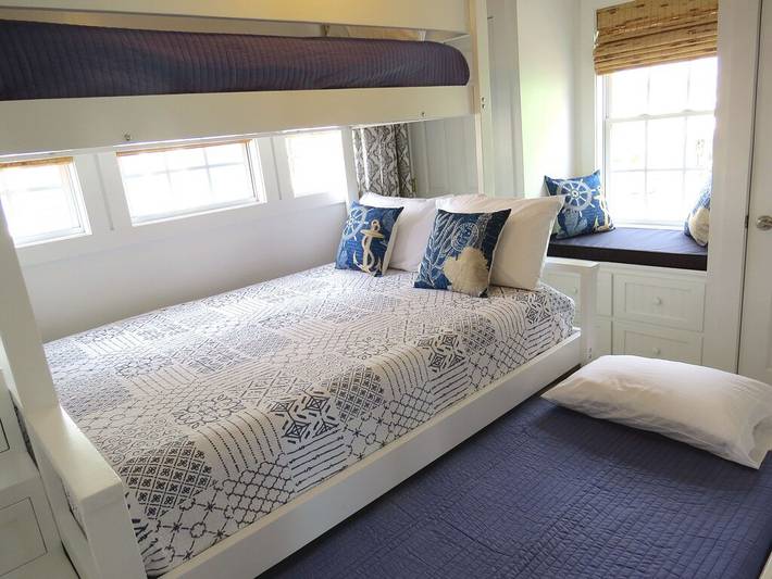 Vacation rental for 5 people, with terrace and yard in North Topsail Beach