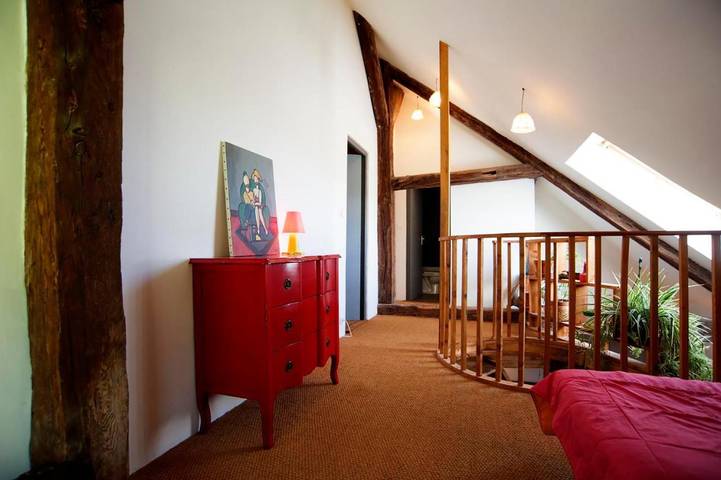 Location de vacances pour 4 personnes, avec jardin ainsi que vue et terrasse à Crévoux - 4