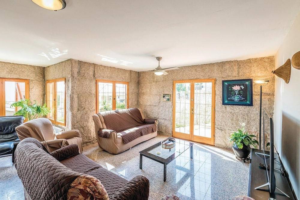 Gorgeous home in Alella in Alella, Costa del Maresme