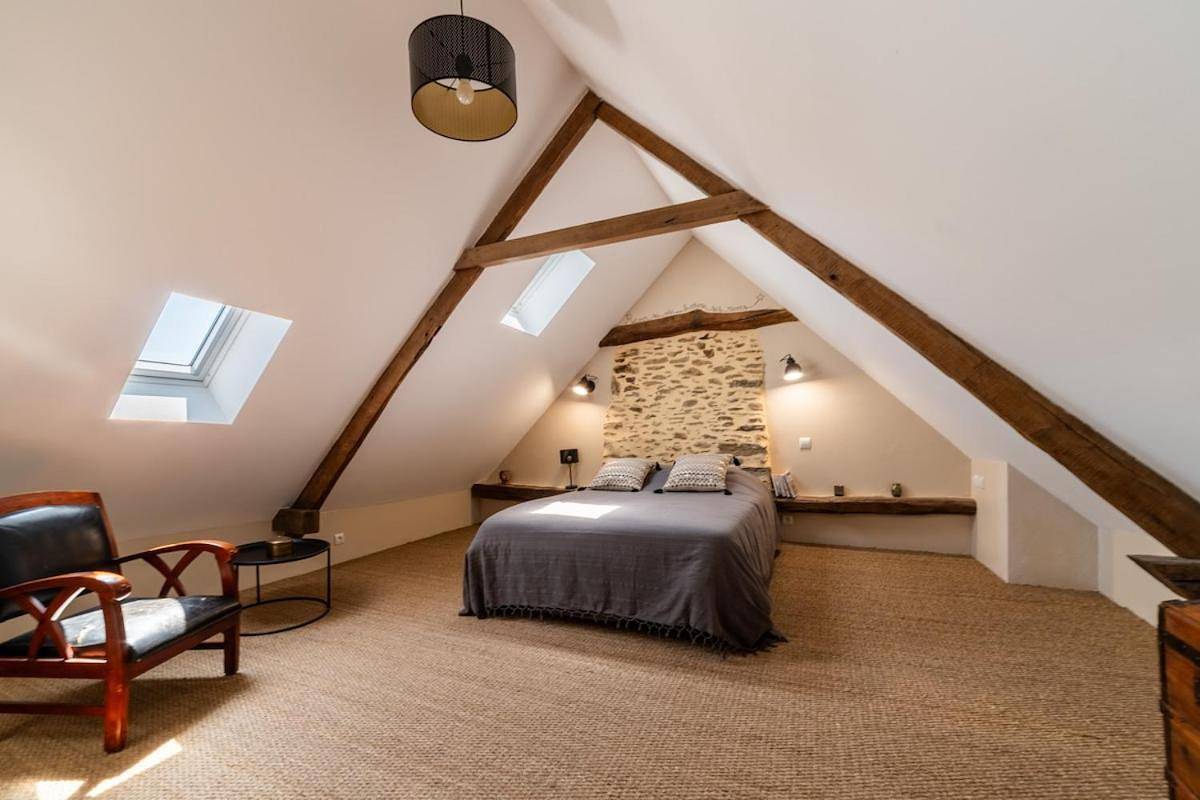 Three-Bedroom Home in Castanet (Aveyron), Aveyron