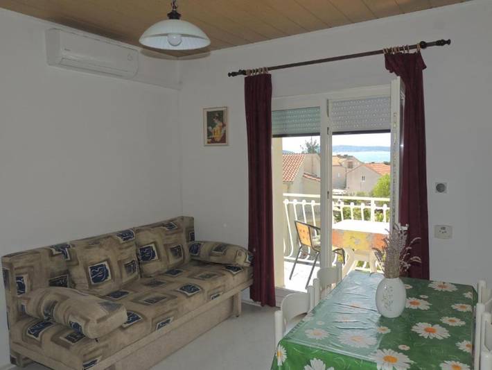 Ferienwohnung für 4 Personen, mit Balkon, kinderfreundlich in Sibenik