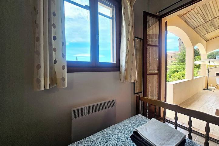 Location de vacances pour 6 personnes, avec jardin, animaux acceptés à Montouliers - 2