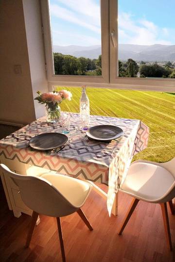 Gîte pour 2 personnes, avec vue, adapté aux familles à Montélimar