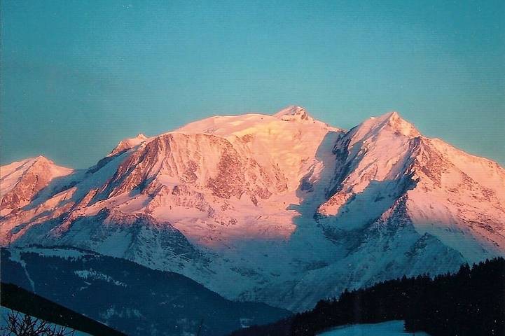 Gîte pour 5 personnes, avec balcon dans Station De Combloux