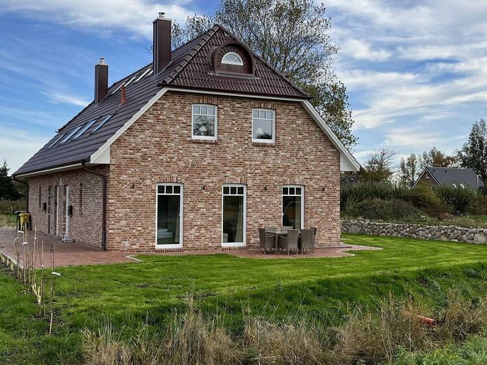 Ferienhaus für 10 Personen, mit Terrasse und Garten sowie Whirlpool, kinderfreundlich in Tetenbüll - 3