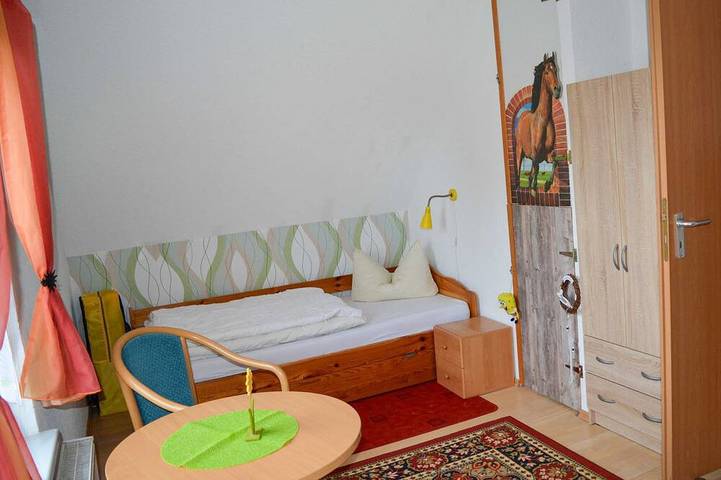 Ferienwohnung für 5 Personen, mit Terrasse und Garten in Saal - 3