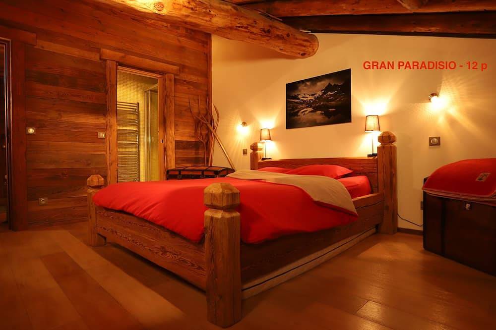 Chalet Luxe Et Charme, 4* Bella Alpina, 12P, 150m2, 200 ans in Bonneval-sur-Arc, Massif de la Vanoise