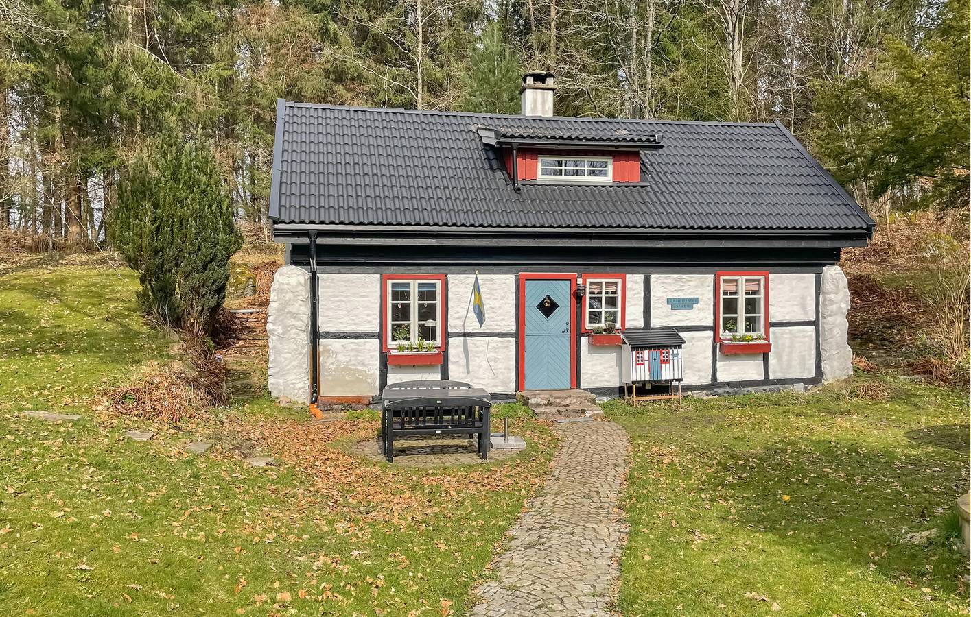 Hus för 7 Personer med trädgård in Hässleholm kommun