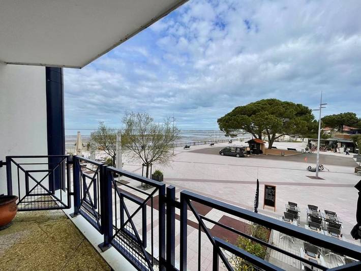 Gîte pour 4 personnes, avec vue et balcon, animaux acceptés dans Plage De La Jetee Andernos Les Bains - 3